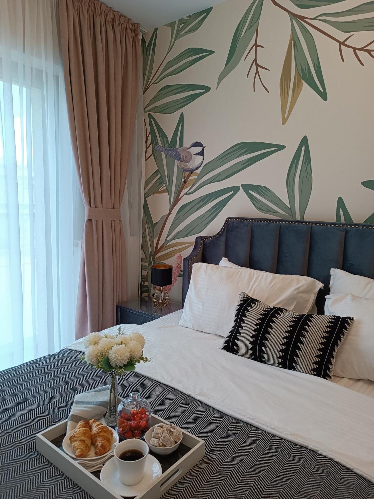 Nina Diamond Limak Skopje