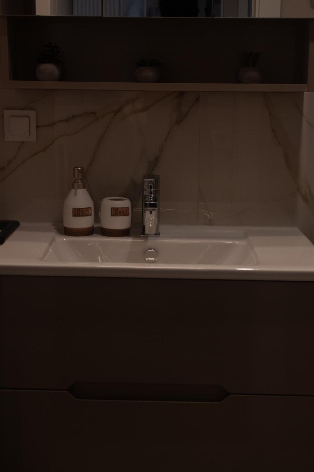 Nina Diamond Limak Appartement Skopje